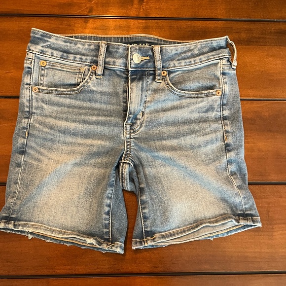 American Eagle Light Blue Denim Shorts - Picture 1 of 4